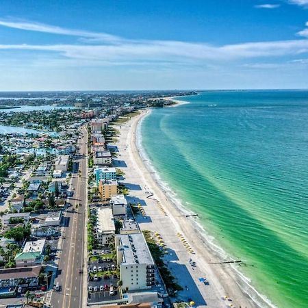 Sunset Beach Suites At Madeira Beach! Pet Friendly With Summer Breezes! - Suite 6 St. Pete Beach Exteriör bild